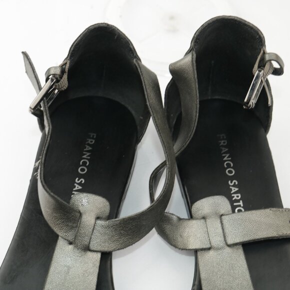 Franco Sarto Womens Gracy Sandal Size 9.5 M Gray Metallic Gladiator Flat T-Strap - Picture 9 of 11